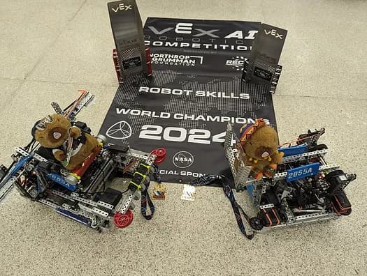 Congratulations to Teams 2055A and 2055X at VEX Worlds Championship!